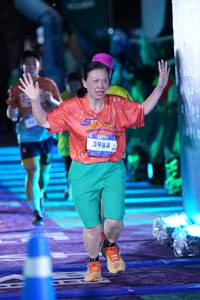 BIB: 3988
                            <button type="button" onclick="openModal(26227805)" class="btn btn-primary btn-sm float-right btn-popup" data-toggle="modal" data-target=".modal-high-quality">
                        <i class="fas fa-shopping-cart"></i> Add to Cart
                    </button>
                                            <button type="button" onclick="isThisMe(26227805, true)" class="btn btn-success btn-sm float-right btn-popup btn-isme hidden" data-toggle="tooltip" data-placement="bottom" title="นี่คือรูปของคุณใช่ไหม คลิกที่นี่เพื่อเอาเข้าอัลบั้ม">
                        <i class="fas fa-plus"></i> Add to album
                    </button>
                    <button type="button" onclick="isThisMe(26227805, false)" class="btn btn-warning btn-sm float-right btn-popup btn-isnotme hidden">
                        <i class="fas fa-ban"></i> Remove from album
                    </button>